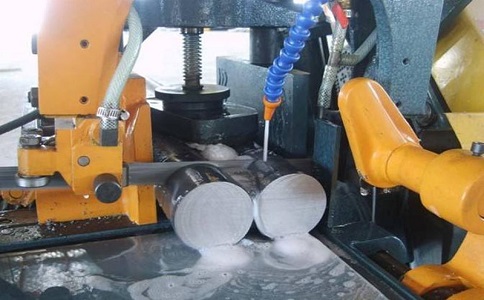 江南卧式带锯床的送料方式有哪几种？